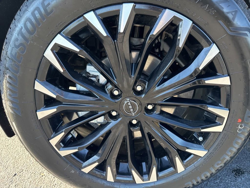 New 2026 Nissan Rogue SV FWD image 9