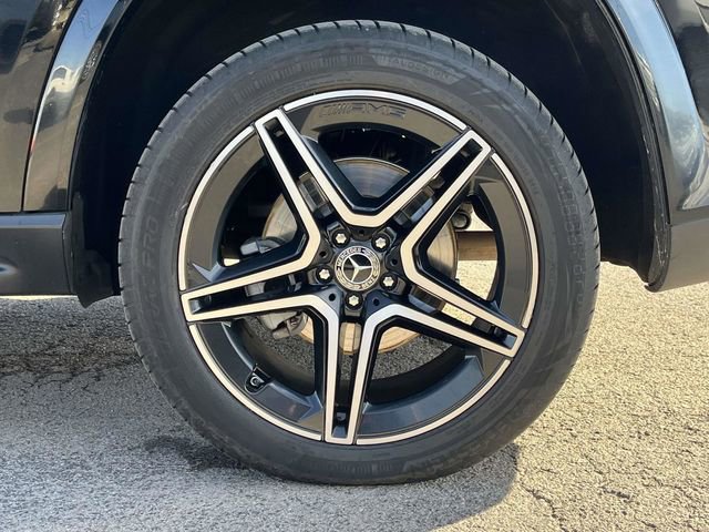 Used 2022 Mercedes-Benz GLS 450 4MATIC image 11
