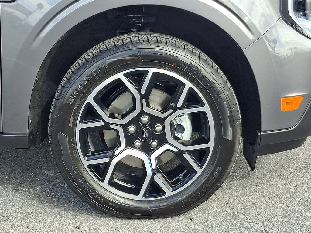 Used 2026 Ford Maverick Lariat AWD/4WD image 8