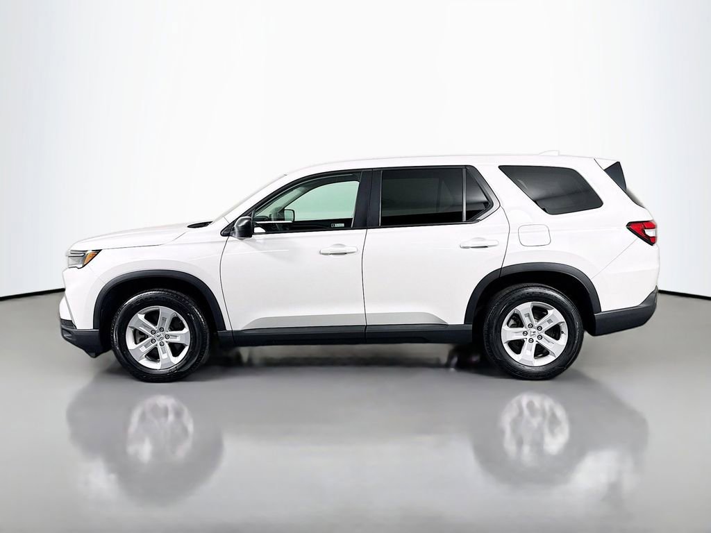 Certified 2023 Honda Pilot LX image 4