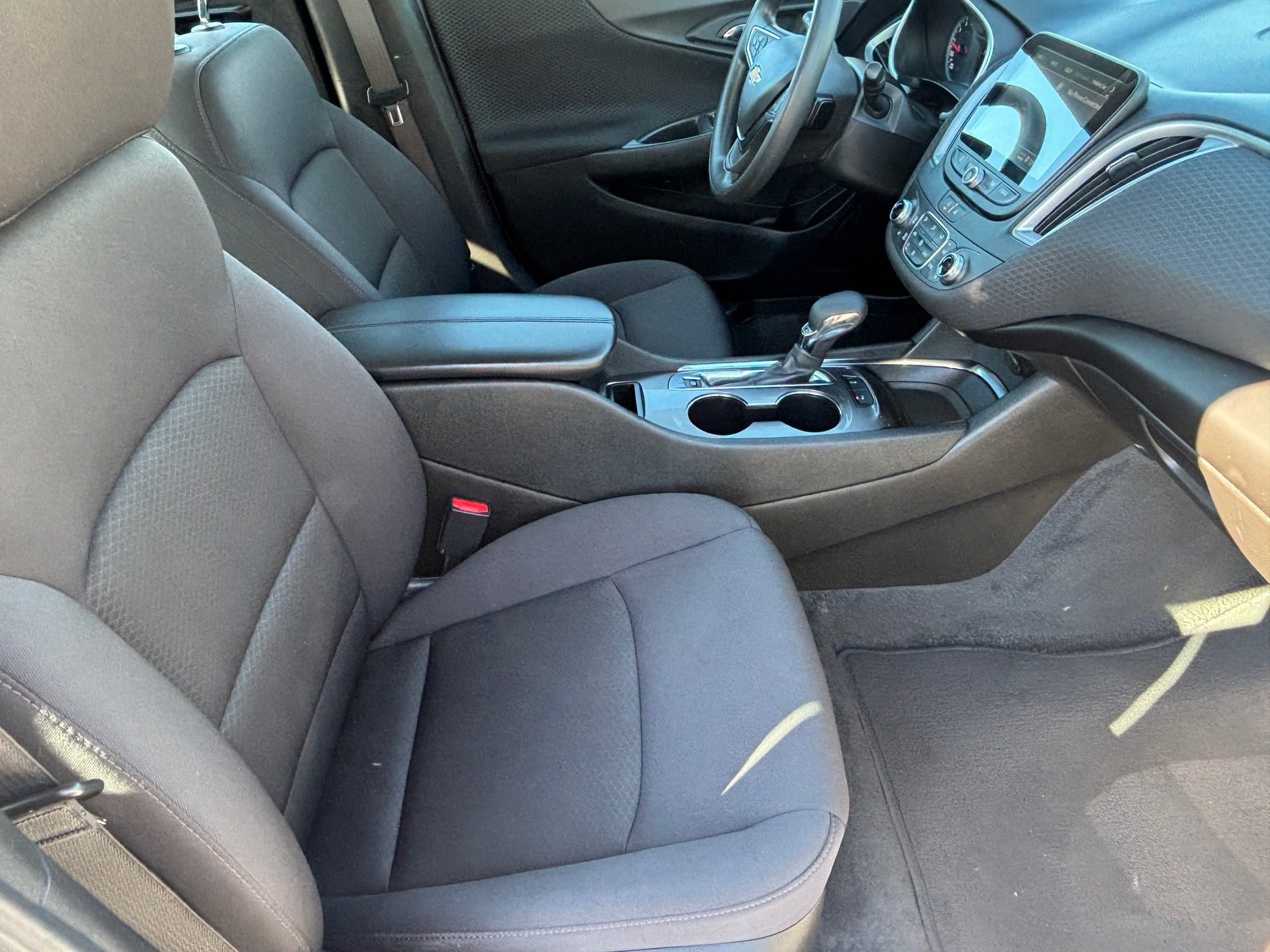 Used 2024 Chevrolet Malibu LT FWD image 31