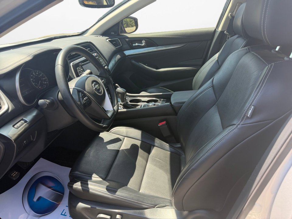 Used 2019 Nissan Maxima 3.5 SL w/ Floor Mat Group FWD image 9