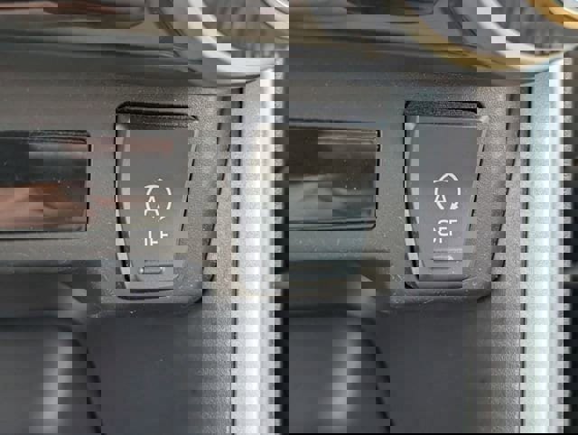 Used 2025 Toyota RAV4 XLE Premium image 20