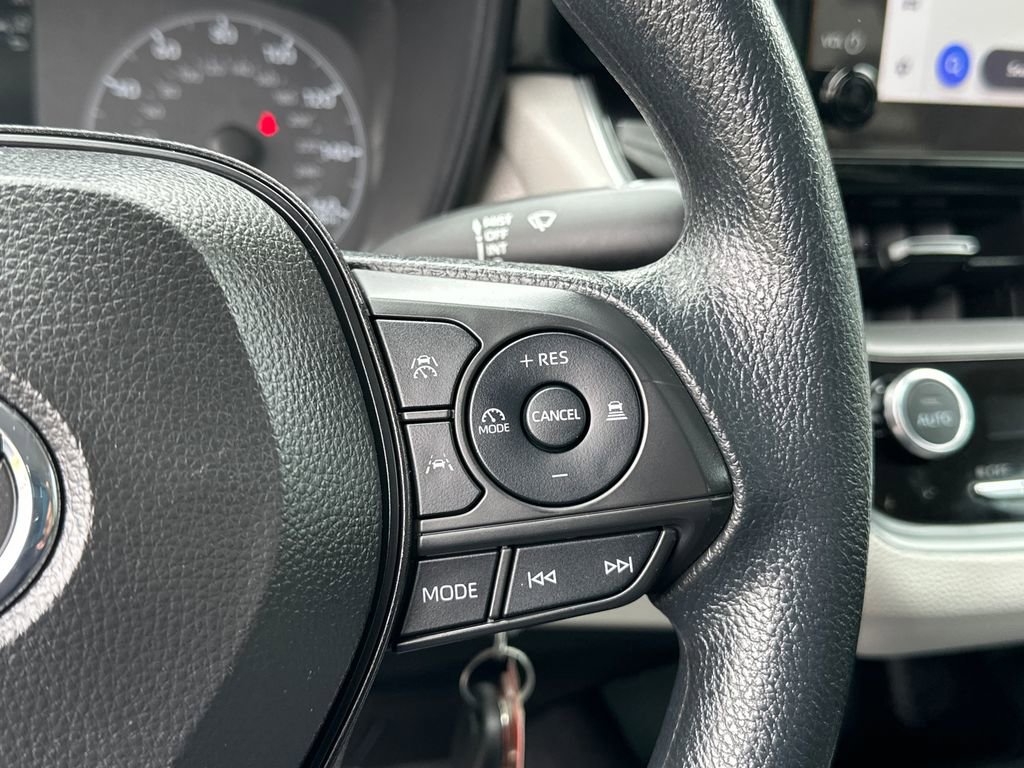 Used 2024 Toyota Corolla LE FWD image 22
