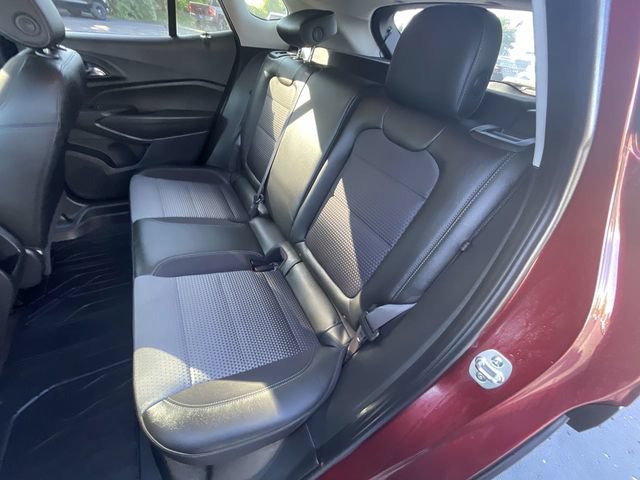 Used 2024 Chevrolet Trax LT w/ Driver Confidence Package FWD image 23