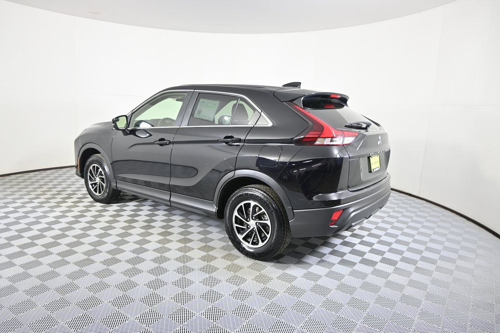Used 2022 Mitsubishi Eclipse Cross ES image 4