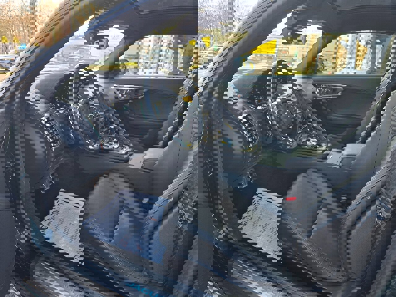 Used 2021 Jaguar F-TYPE R image 16