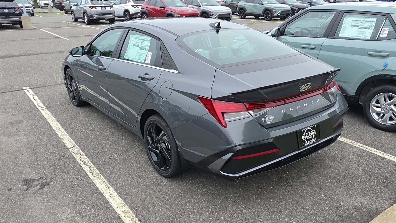 New 2026 Hyundai Elantra SEL Sport Premium FWD image 5