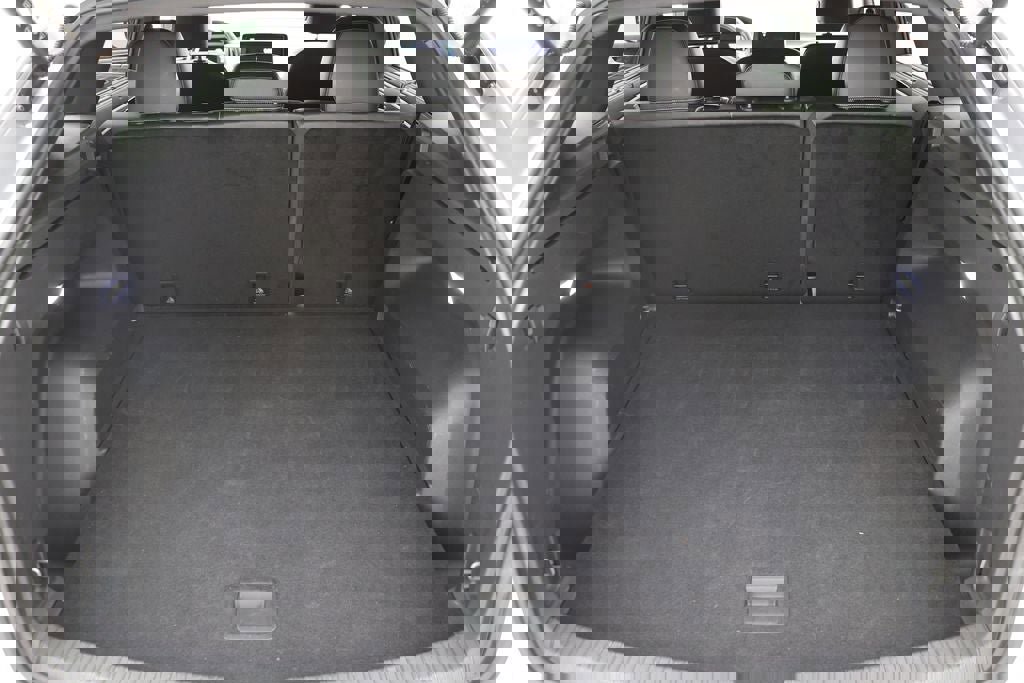 Used 2025 Volkswagen Atlas Cross Sport SE image 28