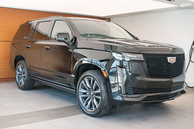 Used 2023 Cadillac Escalade Sport Platinum w/ Heavy-Duty Trailer Package AWD/4WD image 5