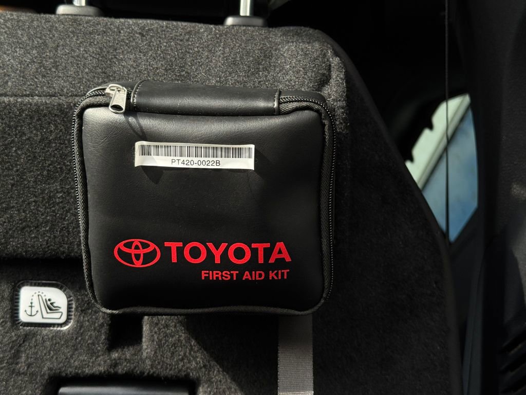 Certified 2025 Toyota Sienna Limited AWD/4WD image 34