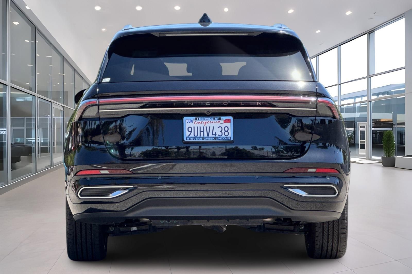 Certified 2024 Lincoln Nautilus Black Label image 5