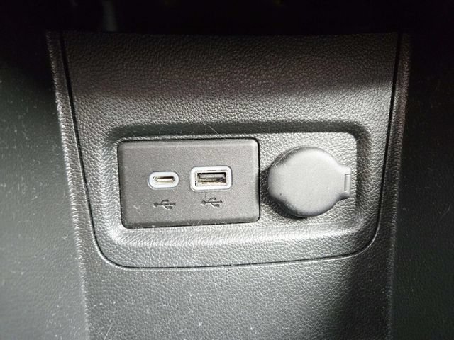 Used 2022 Chevrolet Spark LT w/ Spark Special Edition FWD image 17