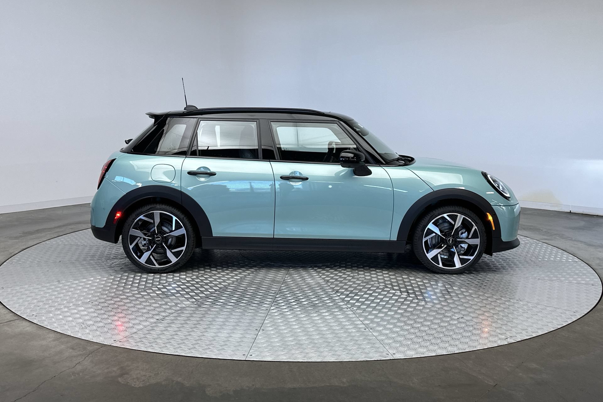 New 2027 MINI Cooper S FWD image 10