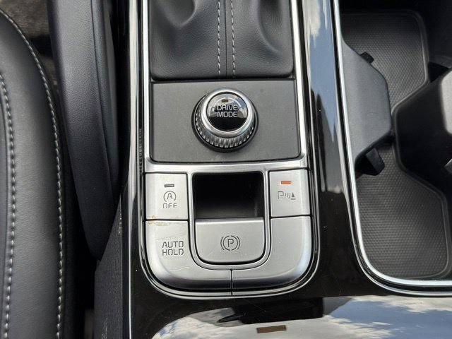 Certified 2024 Kia Telluride S w/ S Sunroof Package FWD image 24