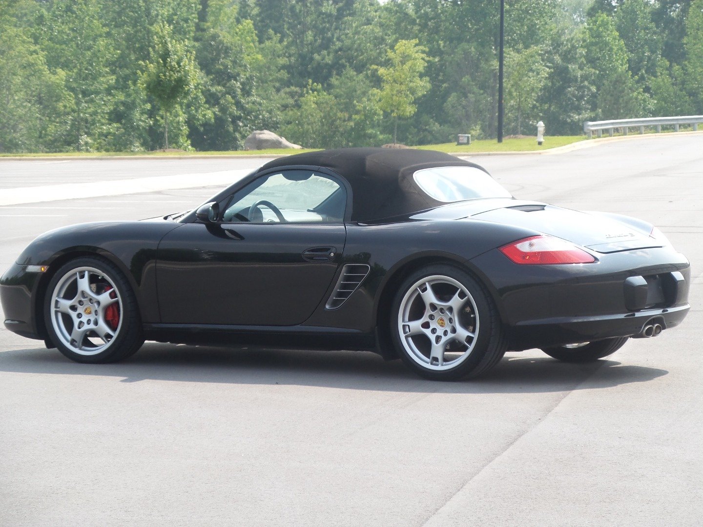 Used 2005 Porsche Boxster S RWD image 13