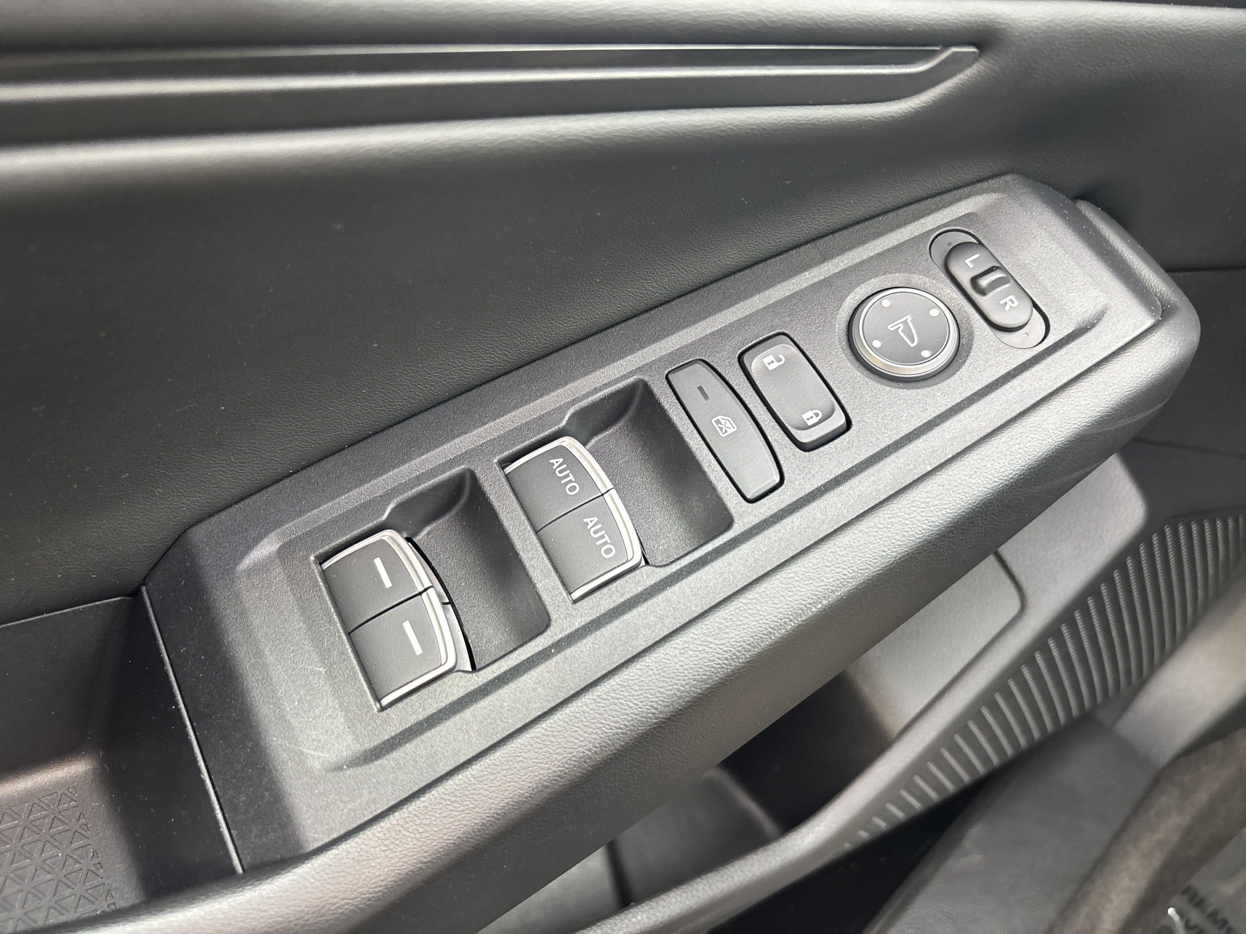 Certified 2024 Honda Accord EX image 22