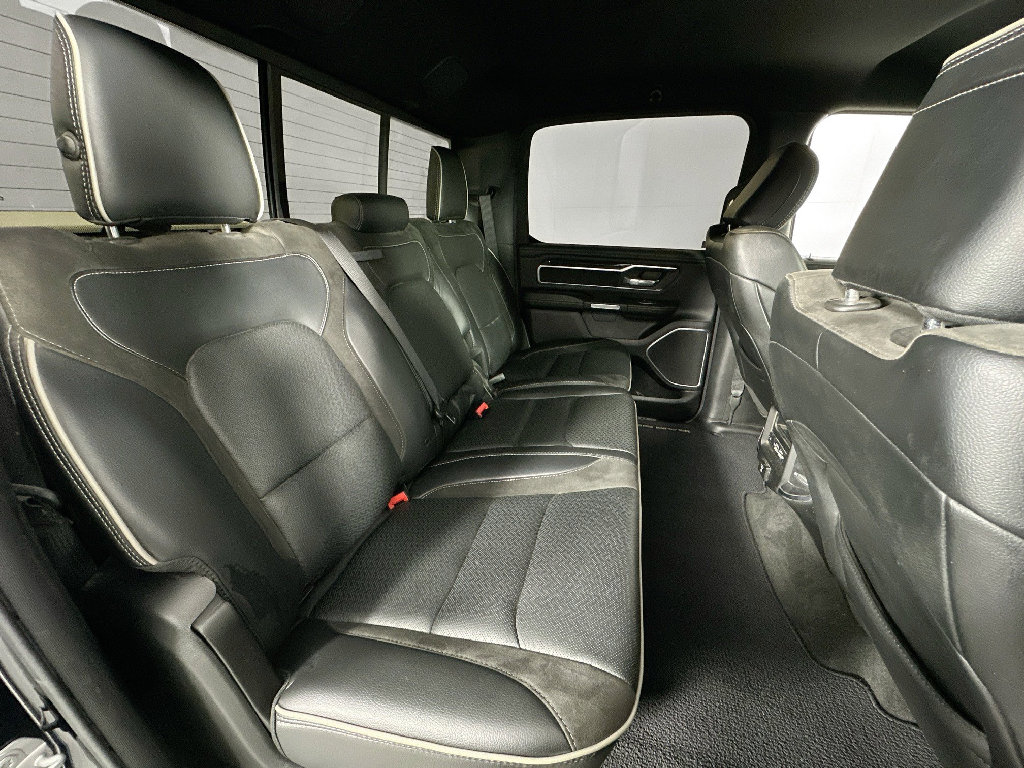 Used 2022 RAM 1500 Laramie RWD image 25
