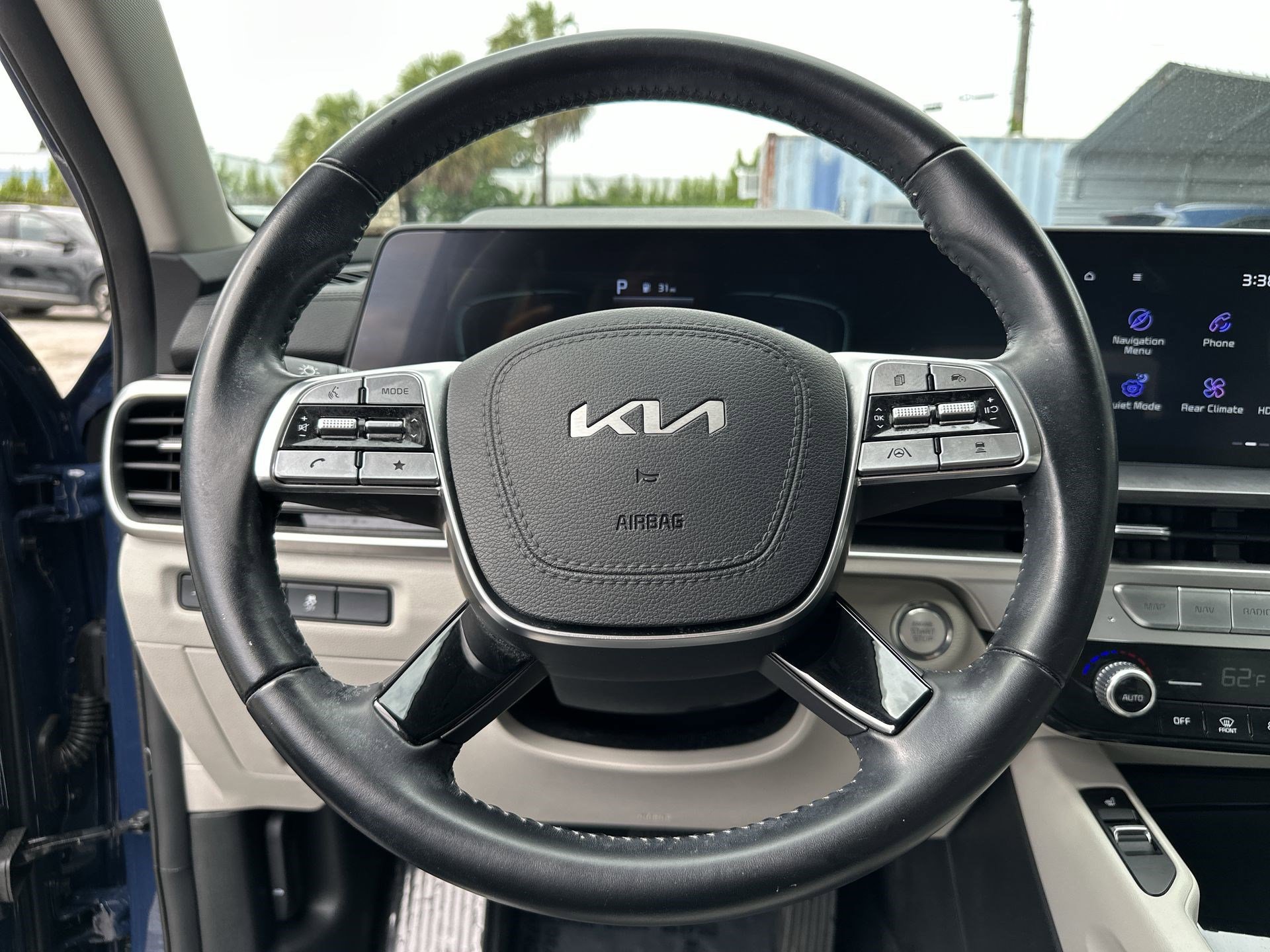 Used 2023 Kia Telluride S w/ S Sunroof Package FWD image 11