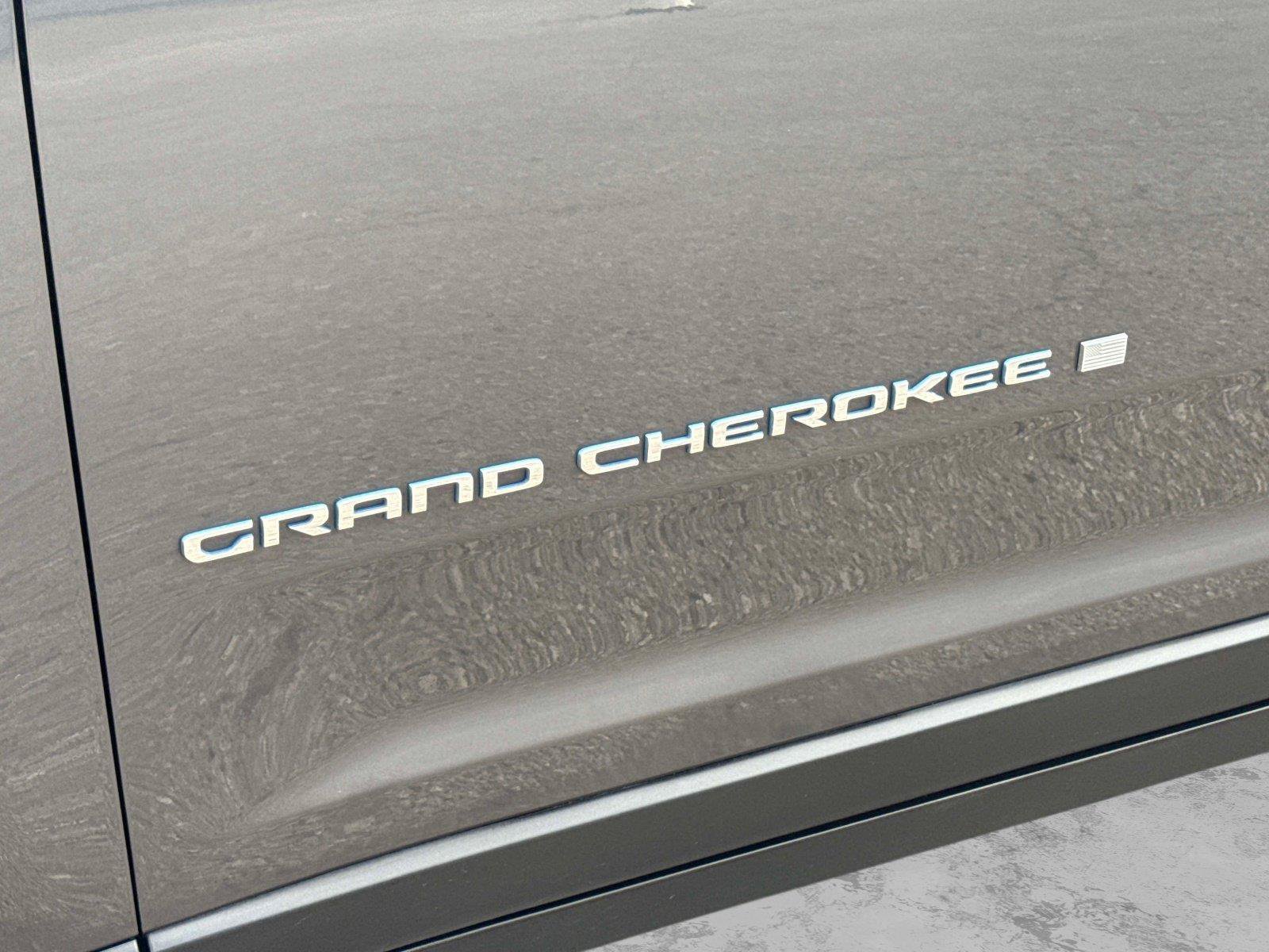 Used 2024 Jeep Grand Cherokee Limited 4xe AWD/4WD image 12
