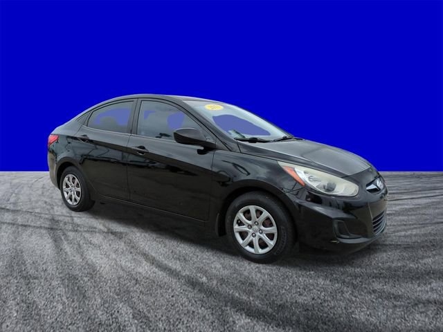 Used 2013 Hyundai Accent GLS image 2