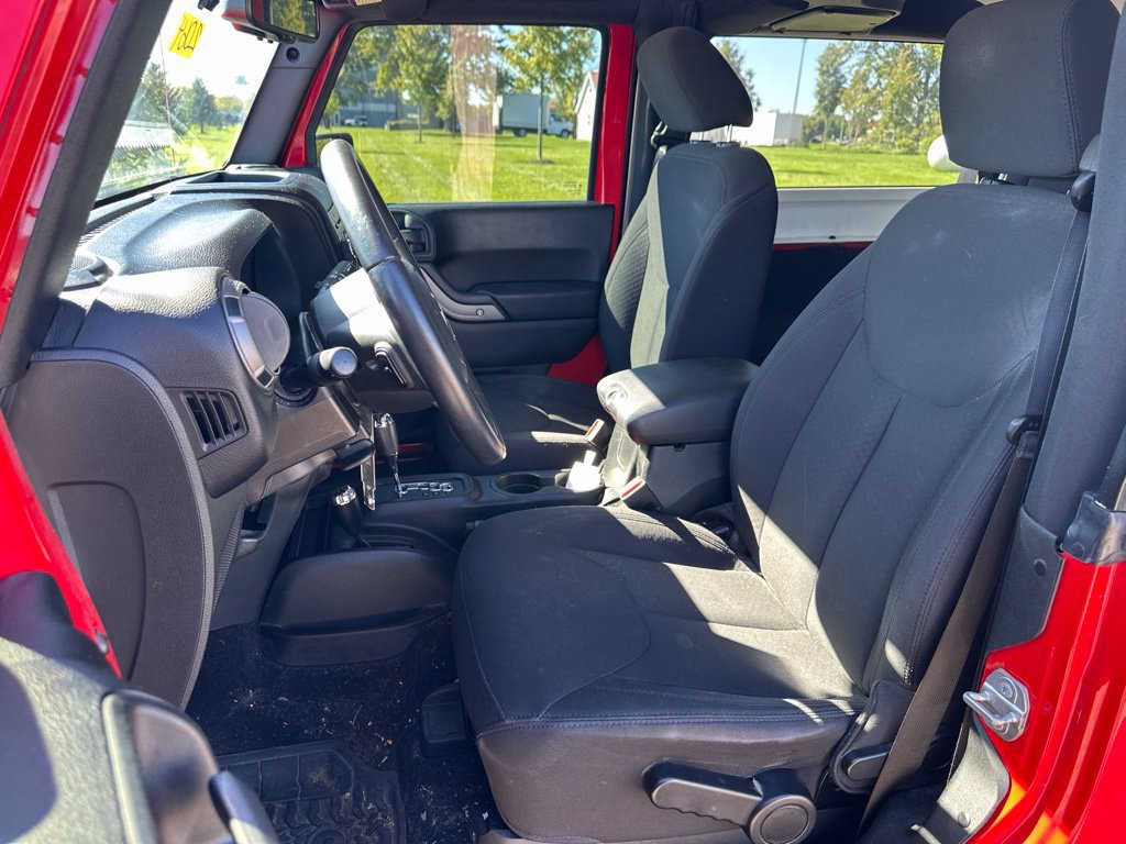 Used 2018 Jeep Wrangler Sport AWD/4WD image 15