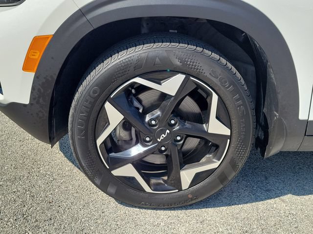 Used 2024 Kia Seltos EX AWD/4WD image 8