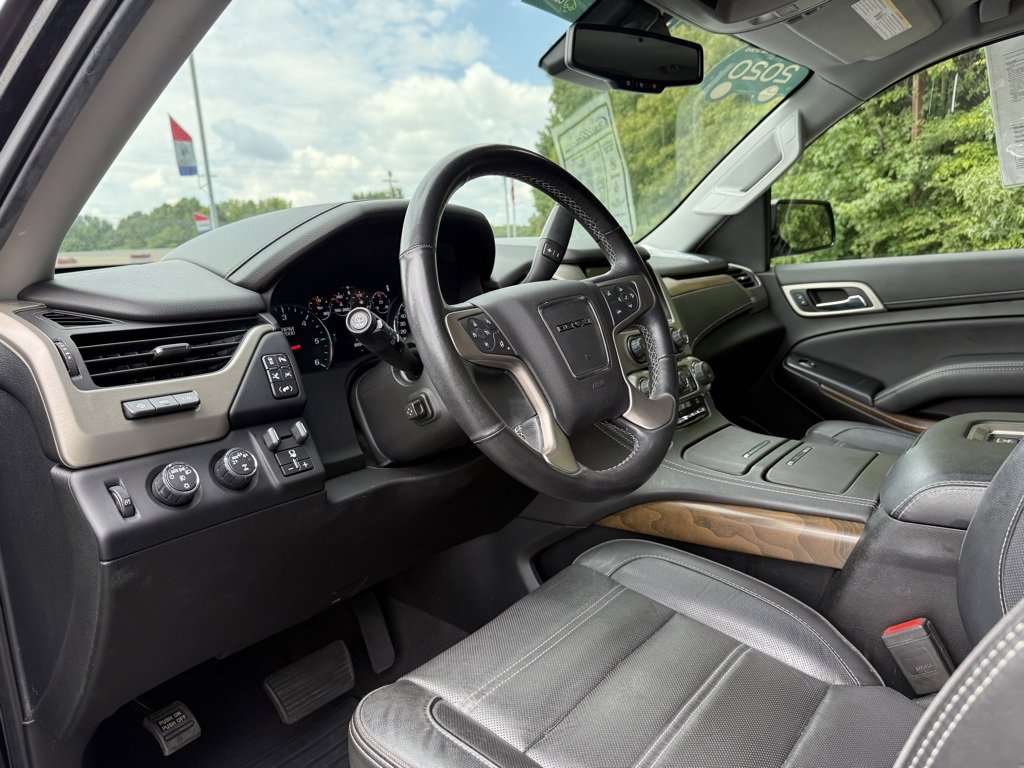 Certified 2020 GMC Yukon Denali w/ Denali Ultimate Package image 19