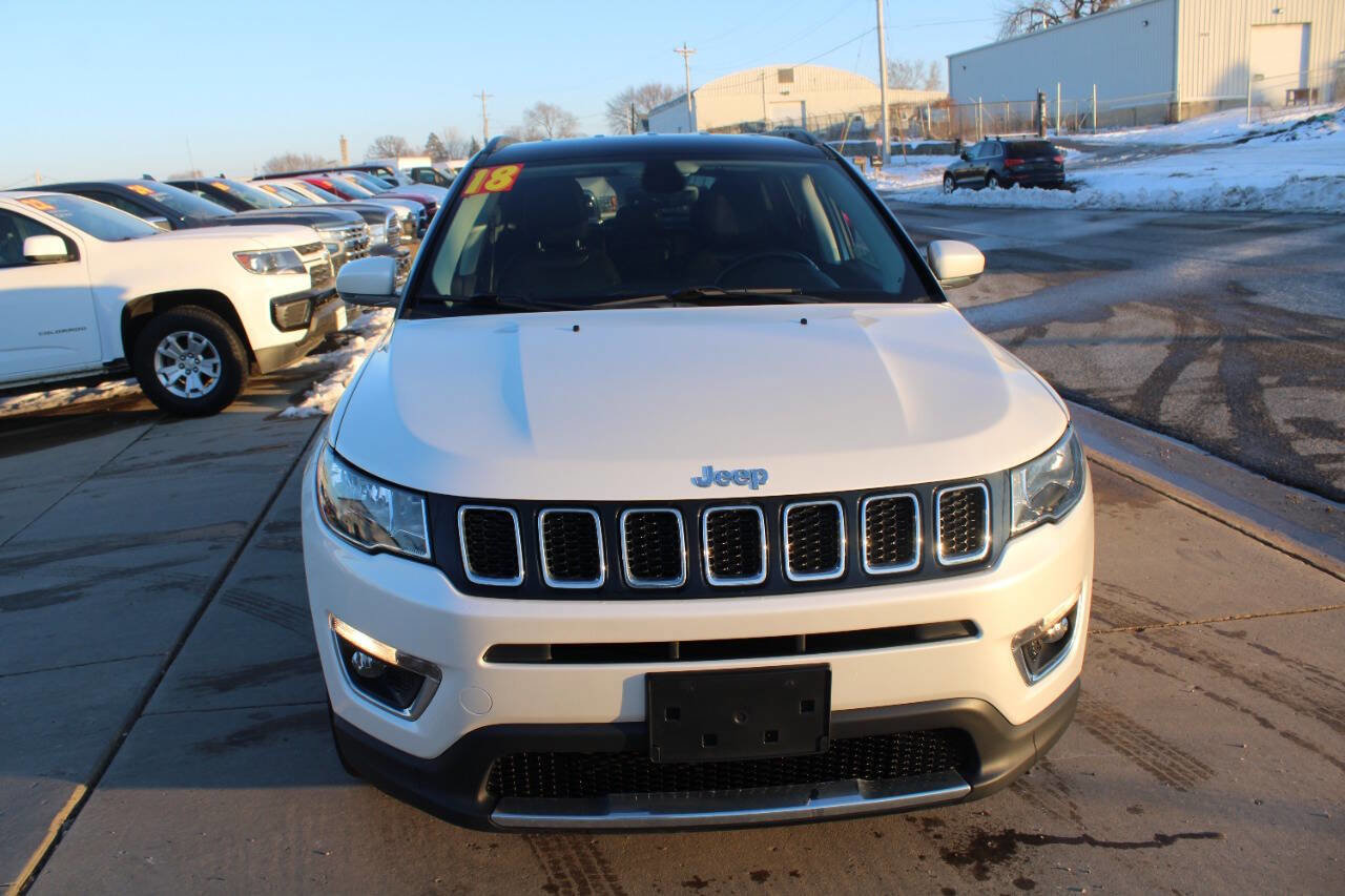 Used 2018 Jeep Compass Limited image 4