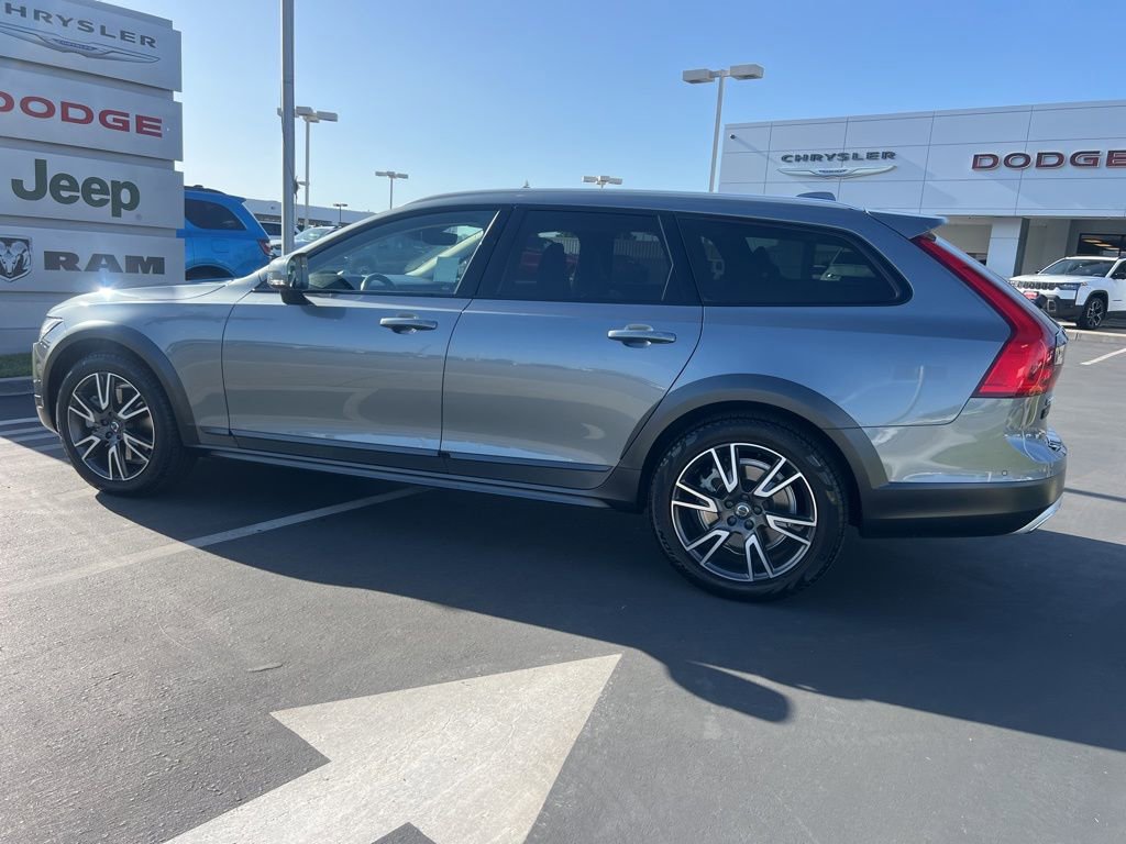 Used 2017 Volvo V90 T6 Cross Country AWD/4WD image 19