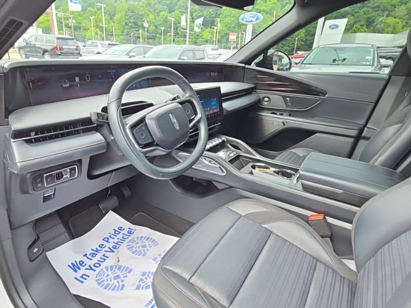 Used 2025 Lincoln Nautilus Reserve w/ Jet Appearance Package AWD/4WD image 27