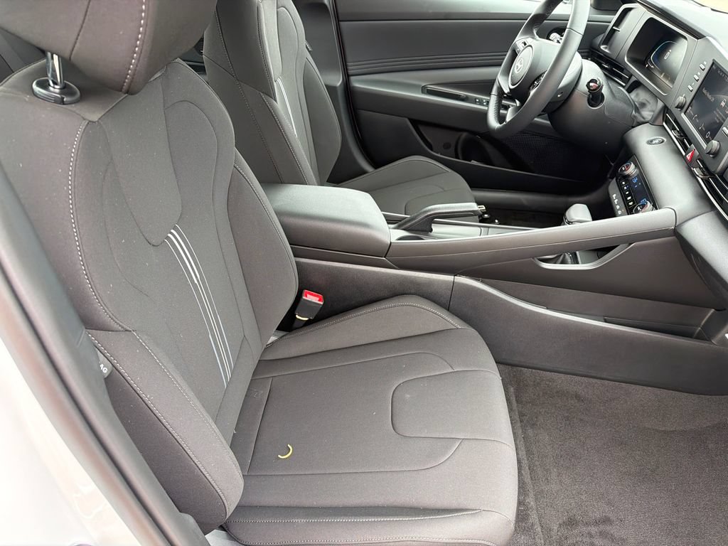 New 2026 Hyundai Elantra Sport FWD image 14