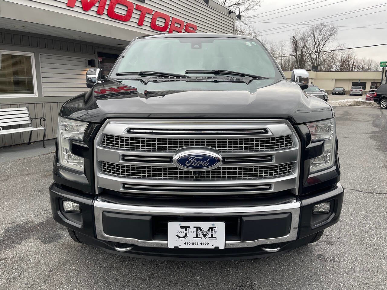 Used 2015 Ford F150 Platinum w/ Equipment Group 701A Luxury image 2