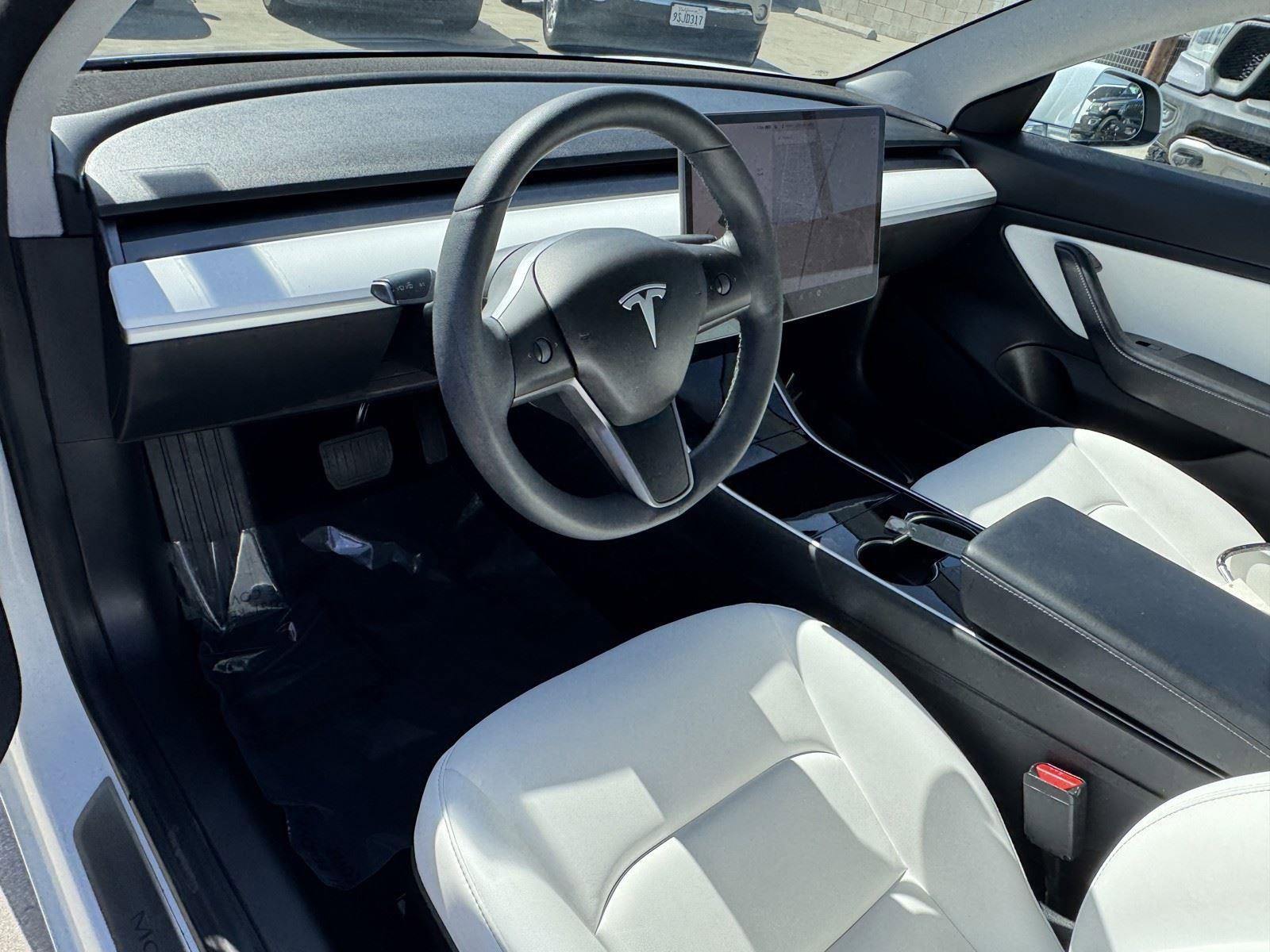 Used 2019 Tesla Model 3 RWD image 13