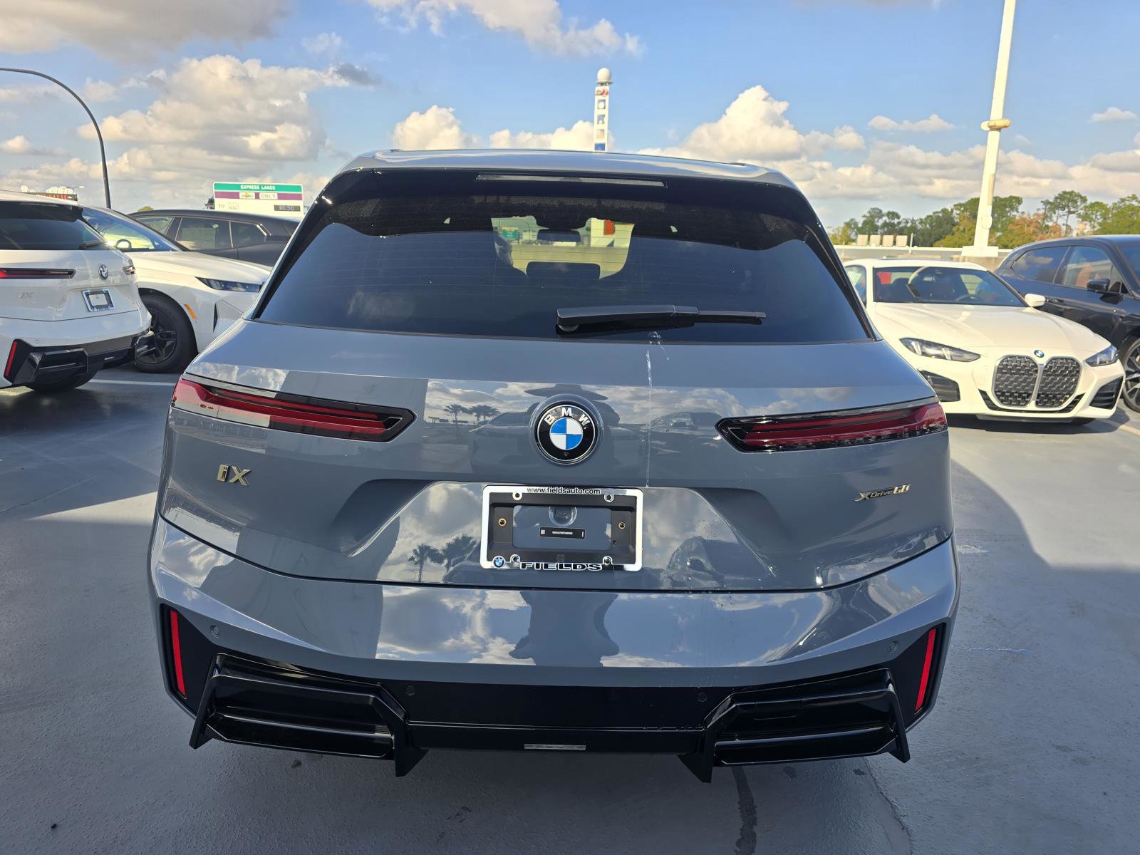 New 2026 BMW iX xDrive60 w/ M Sport Package image 3