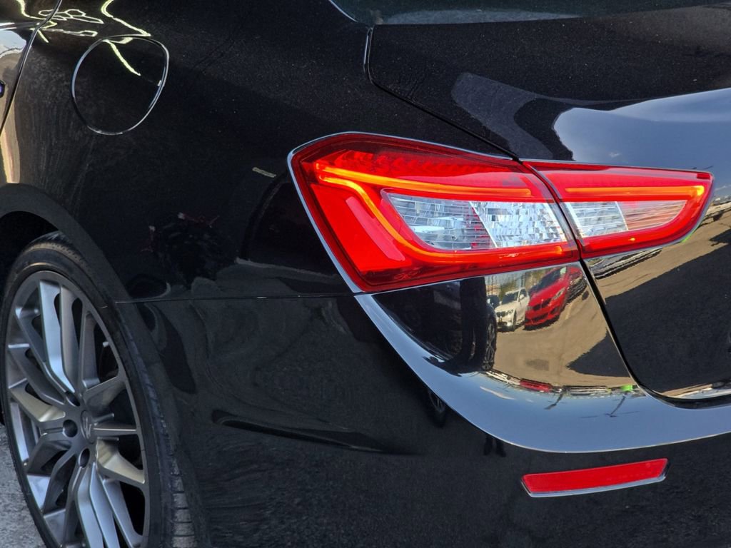 Used 2017 Maserati Ghibli RWD image 24
