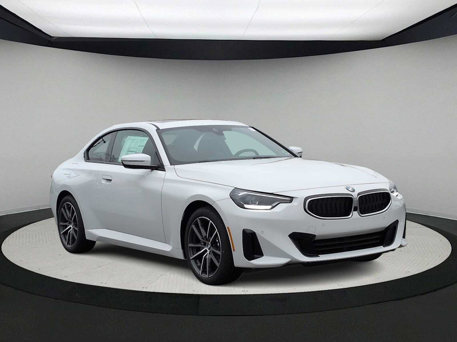 Used 2026 BMW 230i xDrive Coupe w/ Convenience Package AWD/4WD image 2