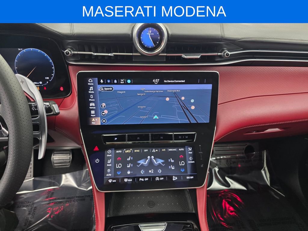 Used 2025 Maserati Grecale Modena image 21