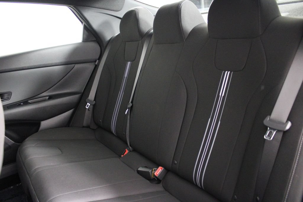 Certified 2026 Hyundai Elantra SEL FWD image 20