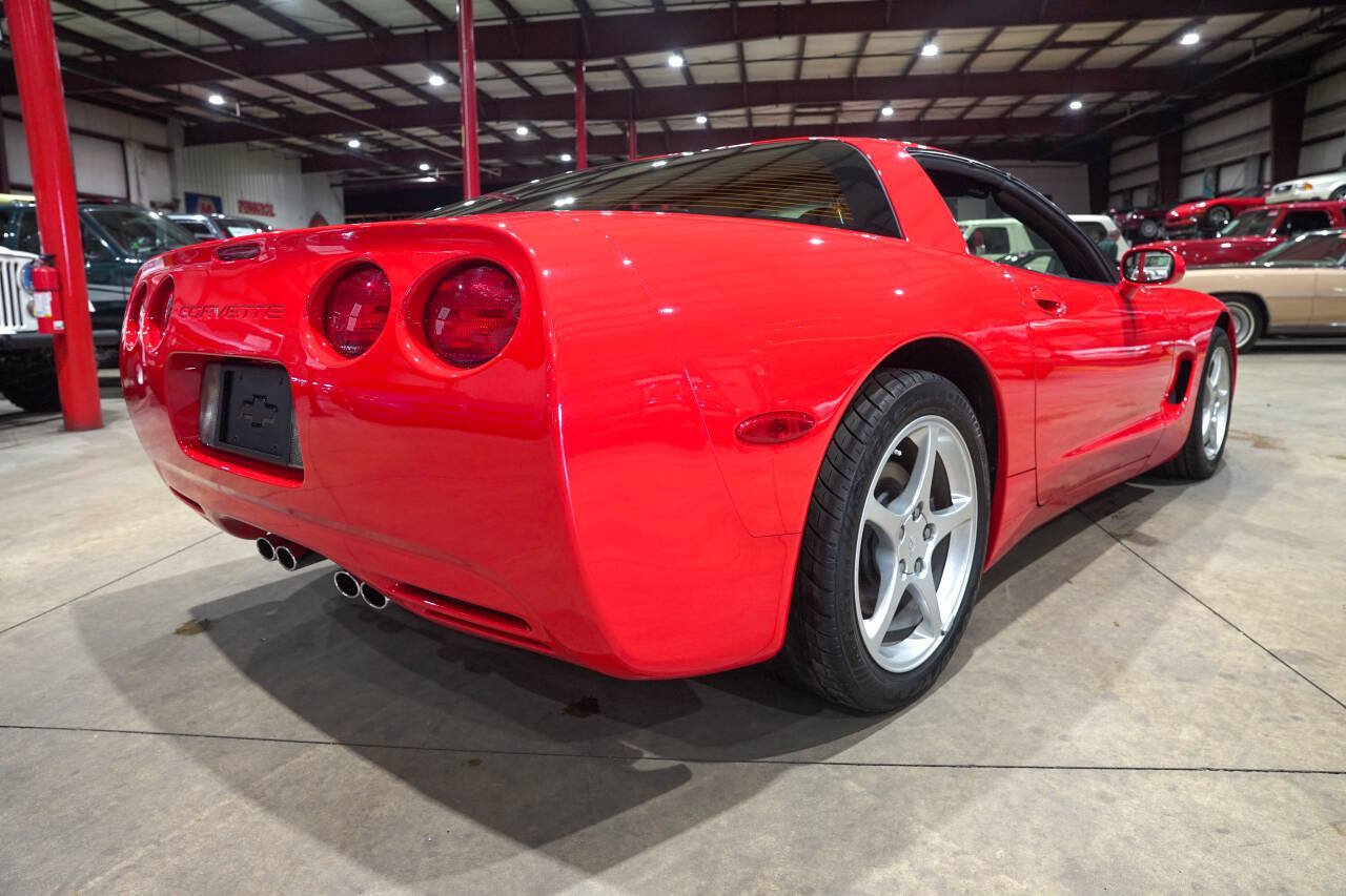 Used 2001 Chevrolet Corvette Coupe RWD image 8