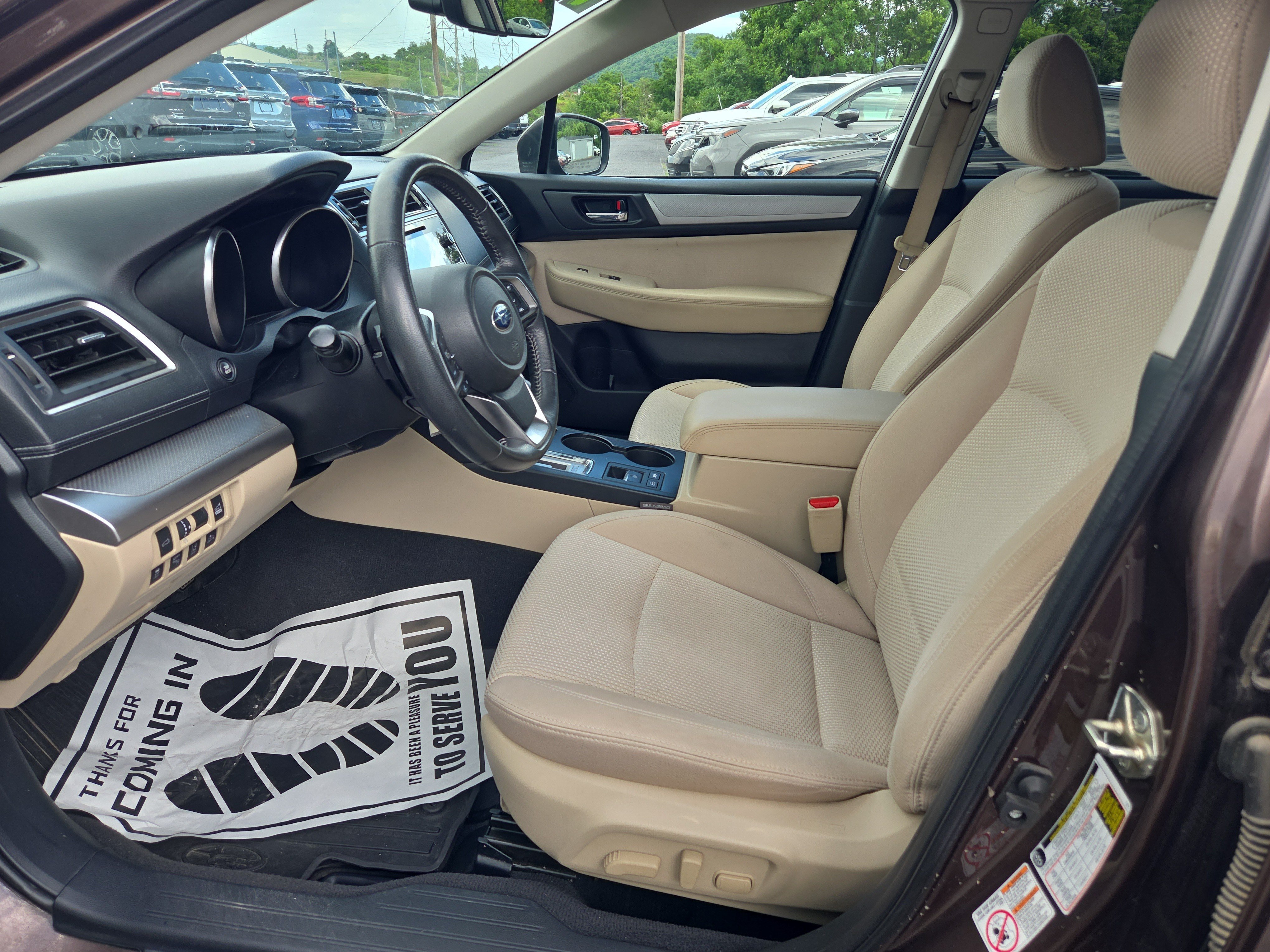 Used 2019 Subaru Outback 2.5i Premium w/ Popular Package #2 AWD/4WD image 12