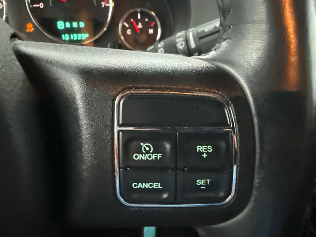 Used 2016 Jeep Wrangler Unlimited Sahara w/ Connectivity Group AWD/4WD image 22