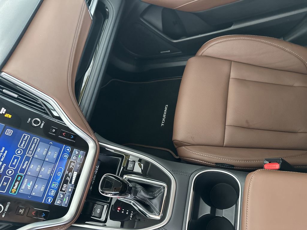 Used 2025 Subaru Outback Touring w/ Popular Package #2 image 25