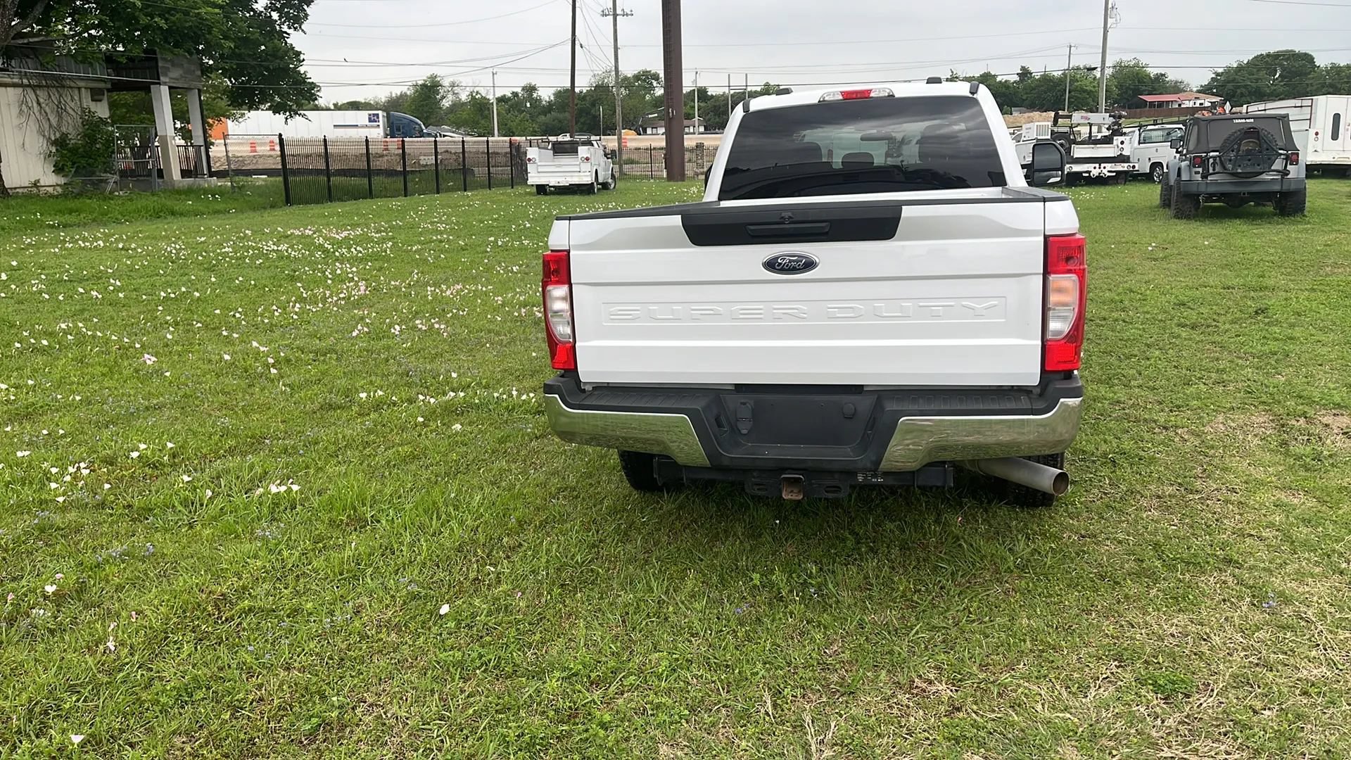Used 2020 Ford F250 XL w/ Power Equipment Group RWD image 3