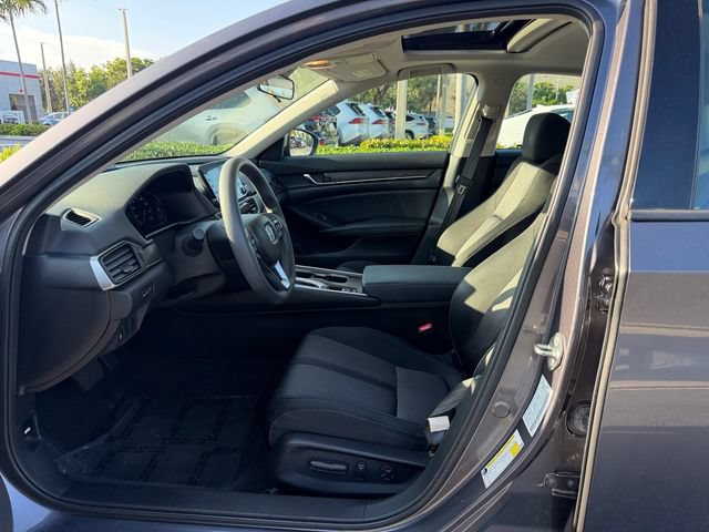 Used 2018 Honda Accord EX image 11