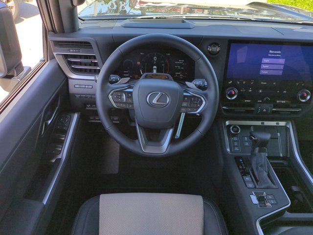 New 2026 Lexus GX 550 550 Overtrail image 15