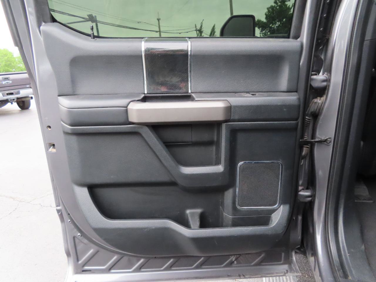 Used 2021 Ford F350 Platinum AWD/4WD image 34