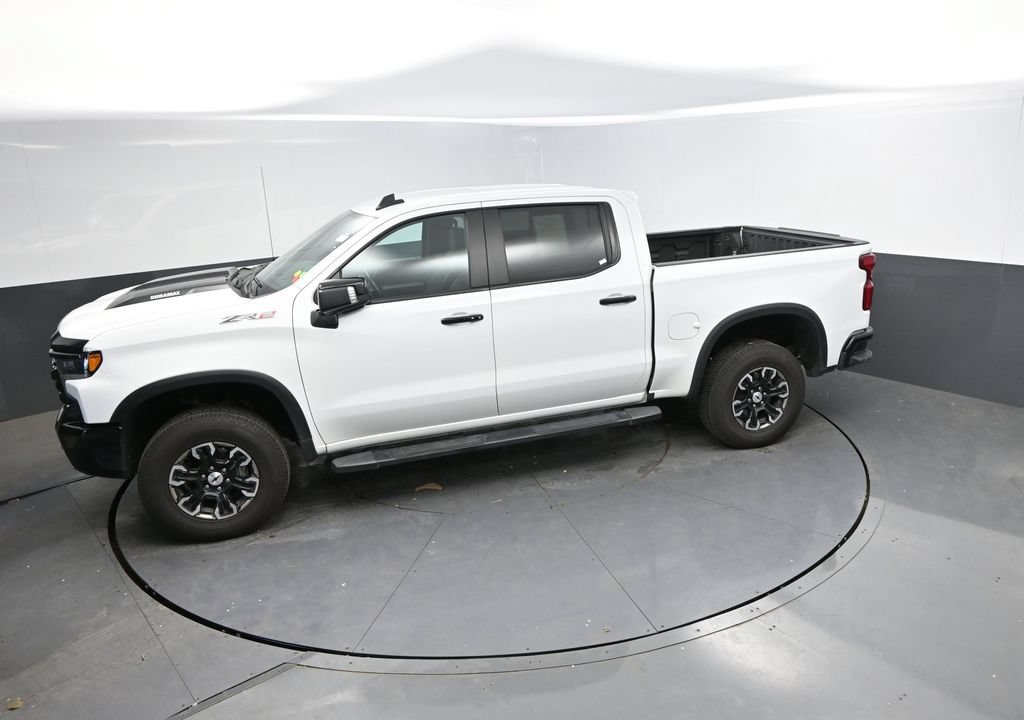 Used 2024 Chevrolet Silverado 1500 ZR2 AWD/4WD image 32