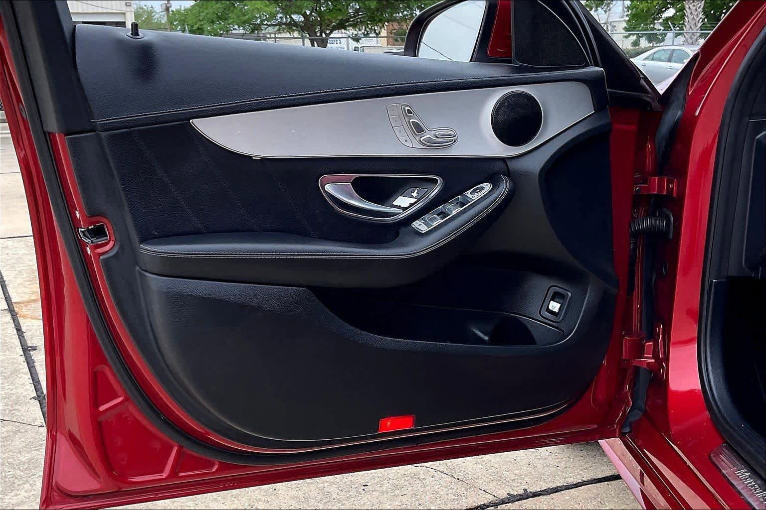 Used 2016 Mercedes-Benz C 300 Sport image 23