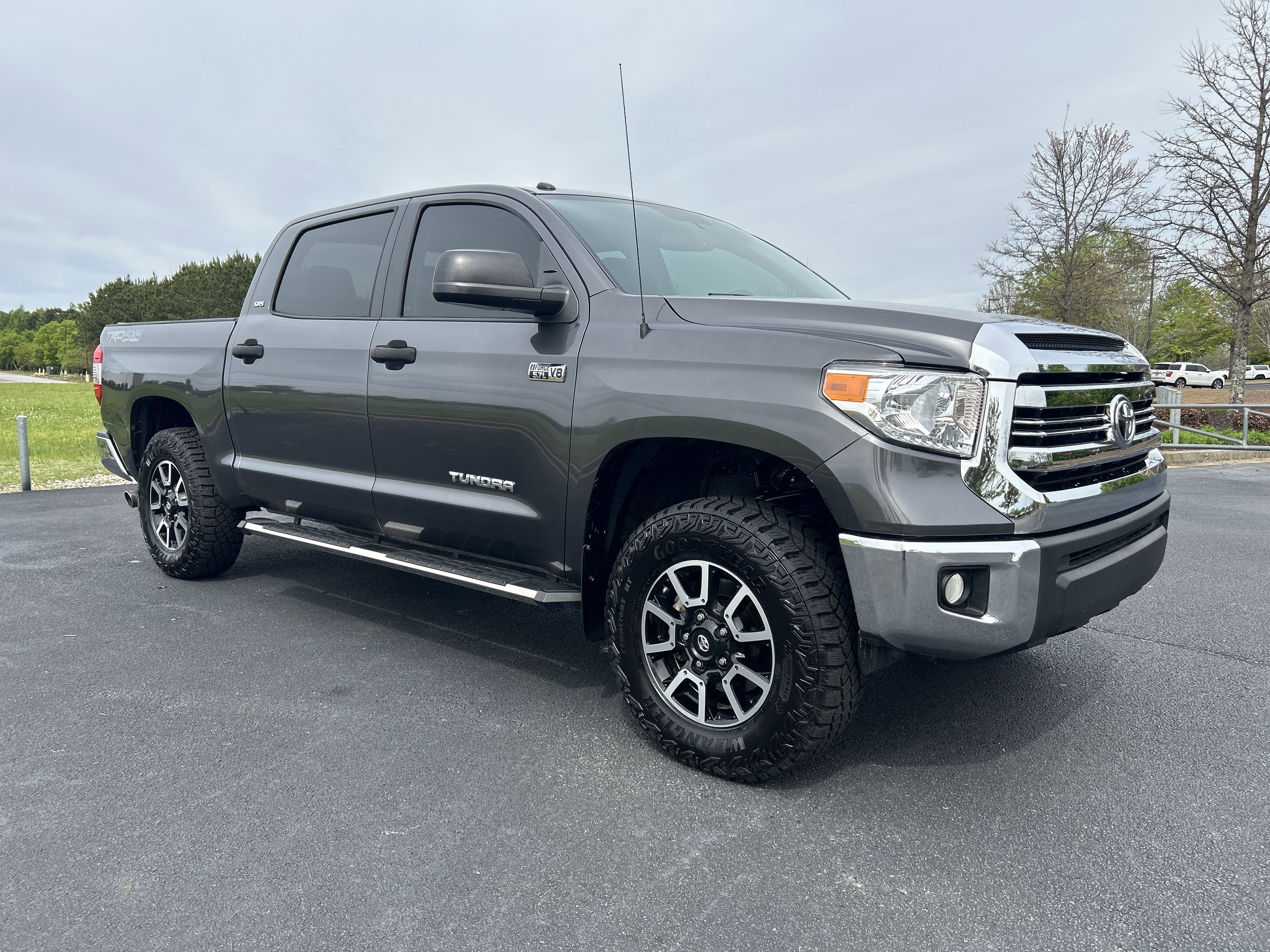 Used 2017 Toyota Tundra SR5 w/ TRD Off Road Package image 2